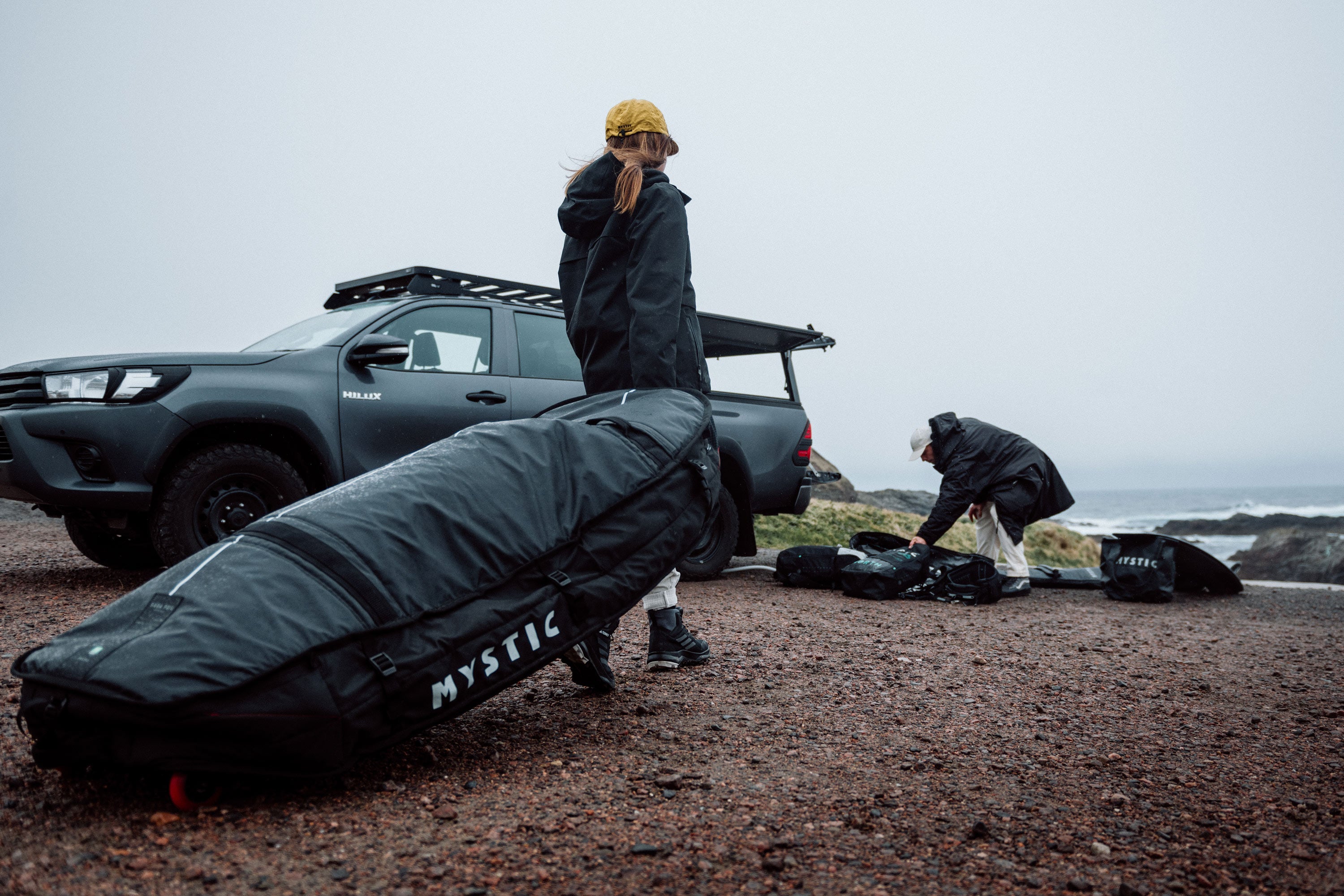 Saga Foil Boardbag | Black