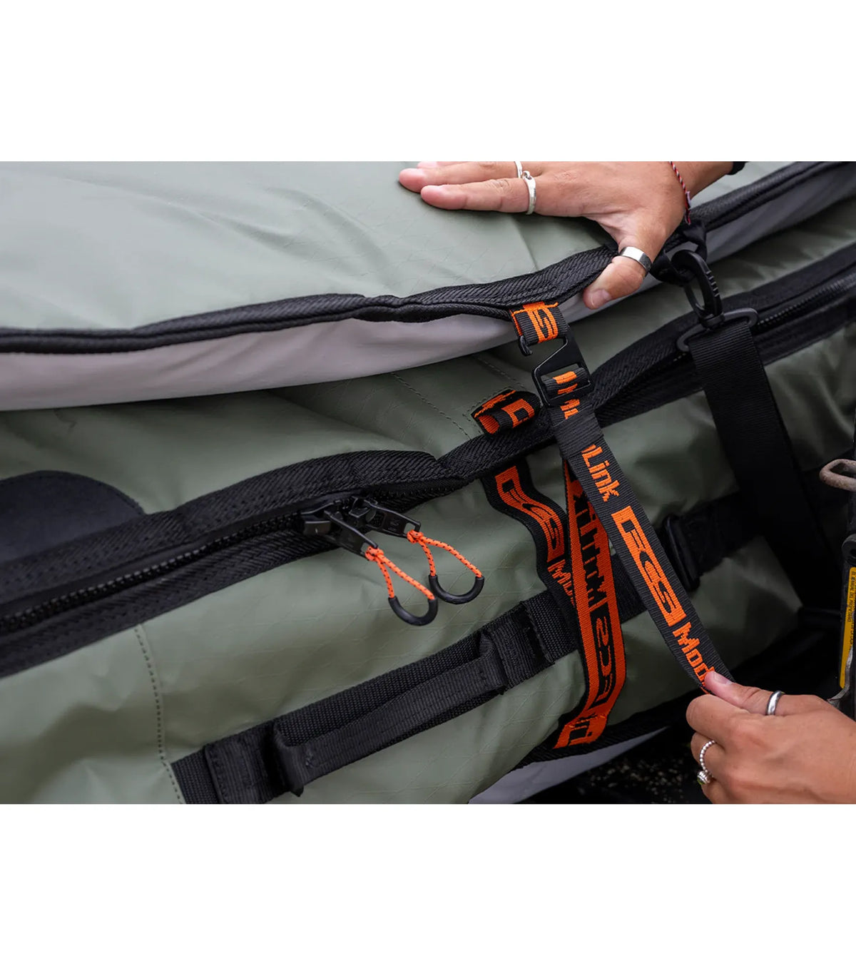 FCS Classic Mid-Length Board Bag GO-Light